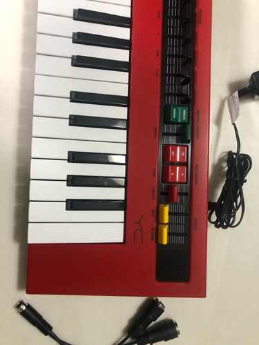 Teclado Musical Yamaha Reface Yc 37 Teclas Rojo 127v Rojo (Usado)