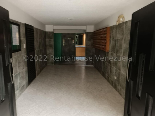 Imagen 2 de 18 de Apartamento En Parque Caiza 23-15604 Cca