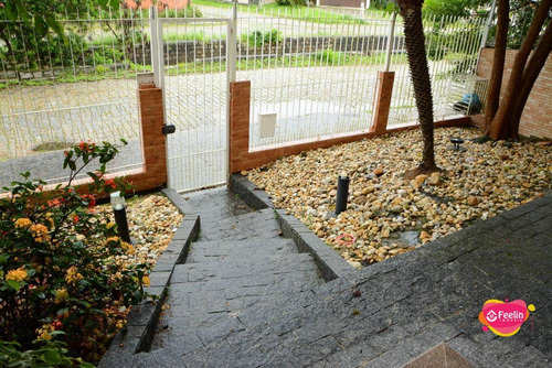 Imagem 23 de 30 de Linda Casa Com Piscina No Itacorubi - Florianópolis - Sc - Sc - Ca0084_feelin
