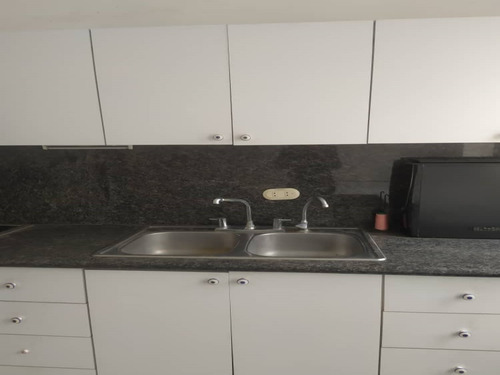 Imagen 23 de 30 de Casa En Venta - Urb Colinas De Los Ruices- Yvelisse Herrera Asesor Inmobiliario Re/max Vip Lpg 04241767041