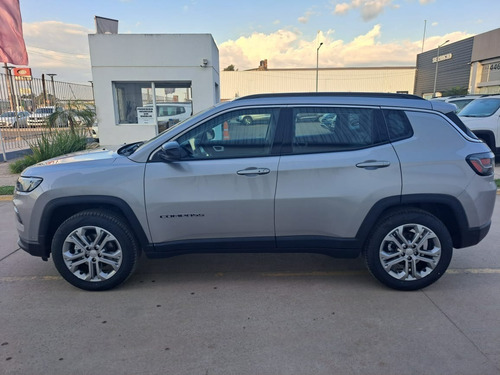 Imagen 3 de 12 de Jeep Compass Longitude Plus