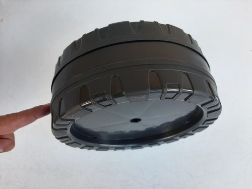 Imagem 1 de 3 de Triciclo Viper 6v X-plast - Só A Roda Livre Traseira