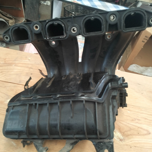 Múltiple De Admisión Bmw 2.0 L4 (2010-2013) Usado 7560234 (Usado)