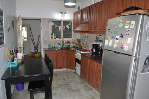 Imagen 8 de 23 de Casa De 5 Amb. Con Parque En Ramos Mejia