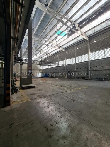 Galpón En Venta En Guatire Cda 24-28052 Yf
