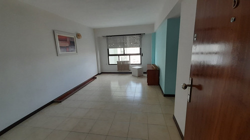 Imagen 1 de 8 de Corrientes 1551 - Edificio Maral 48 -