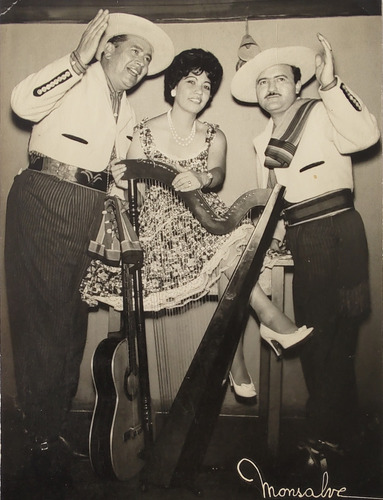  Foto Del Grupó  Folklorico Los Aconcaguinos C.salas (ff515