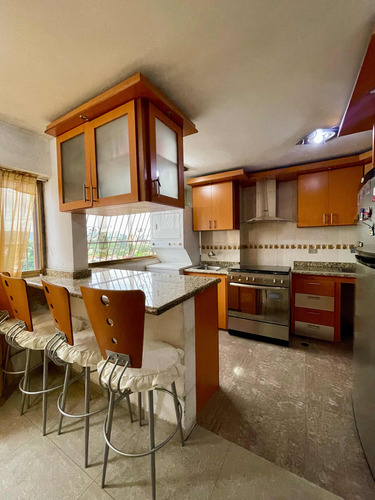 Apartamento En Venta El Vigía Los Teques