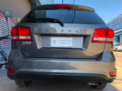 Dodge Journey Sxt 2.4 3 Filas `11