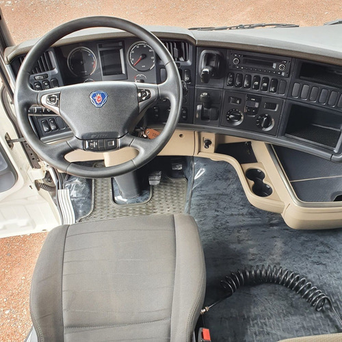 Imagem 18 de 22 de Caminhão R440 Highline Scania 440 Cavalo 6x2 Trucado 2018