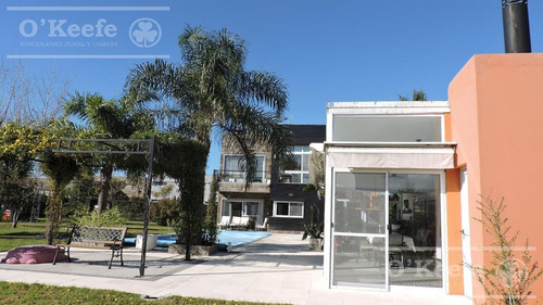 Imagen 2 de 17 de Casa En Venta De Cuatro Ambientes Sobre Dos Lotes En Altos De Hudson Ii