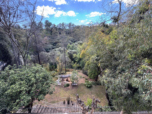 Venta De Casa Como Terreno En Lomas Altas