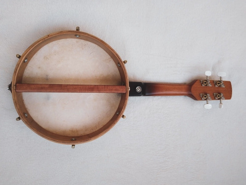 Imagen 4 de 10 de Banjolele Estilo Vintage - Cuerdas De Metal