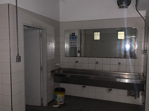 Alquiler De Depósito De 2000 M2 , San Andrés