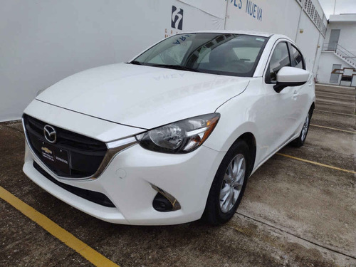 Imagen 1 de 12 de Mazda Mazda 2 2019 4p I Touring L4/1.5 Aut