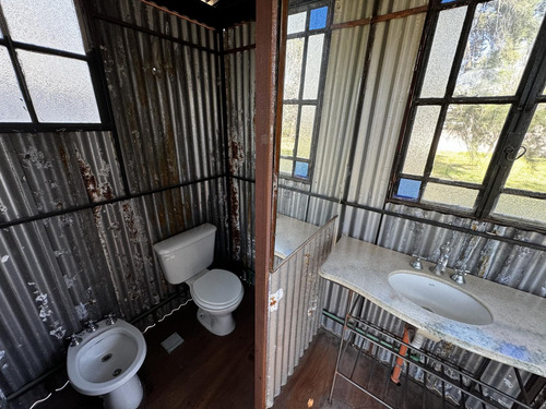 Alquier Amplio Terreno En Hostal Del Sol, Apto Uso Comercial