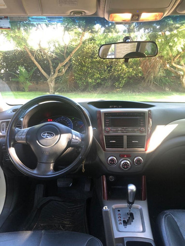 Subaru Forester 2.0 Full