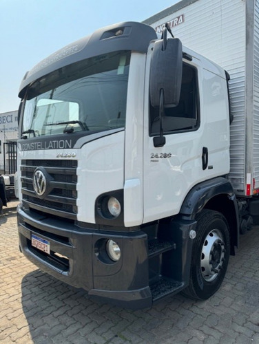 Volkswagen 24-280 E Constel. 6x2 2p (e5)