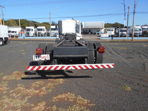 Imagem 5 de 25 de Volkswagen 24250 Bitruck 2012