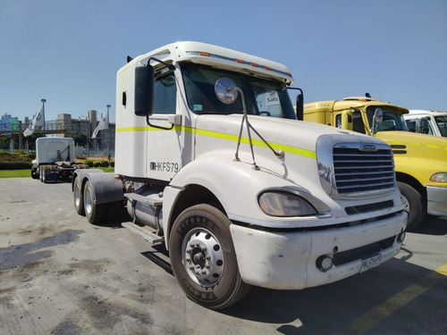 Imagen 3 de 23 de Tracto Camion Freightliner Cl 120, Año 2016, Oportunidad