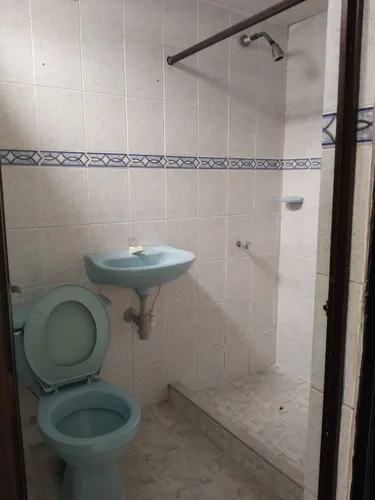 Casa De 3 Aptos Ideal Para Inversion O Vivienda