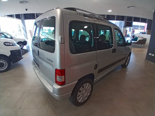 Imagen 7 de 16 de Citroën Berlingo Multispace 1.6 Xtr Vti 115 - Avec Citroën