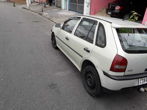 Volkswagen Gol 2000 1.0 16v 5p