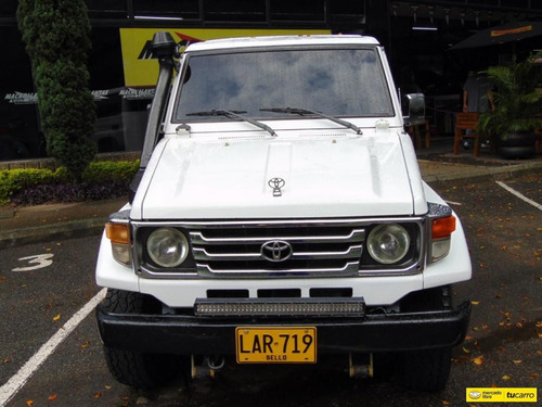 Toyota Land Cruiser Carevaca