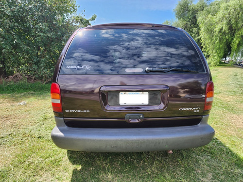 Chrysler Caravan SE 3.3 AT