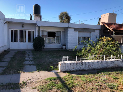 Casa En  Barrio Marquez De Sobremonte