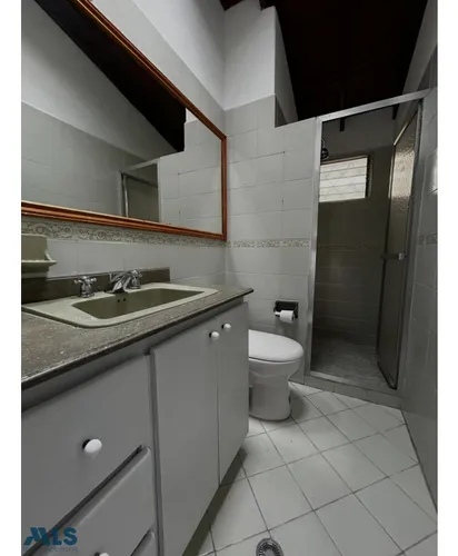 Casa En 2do Piso Con Espacios Amplios(mls#252985)