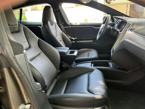 Tesla MODEL S P90D