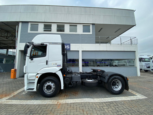 Imagem 4 de 10 de Volkswagen Teto Alto Vtronic 19-420 E Constellation 2p (die
