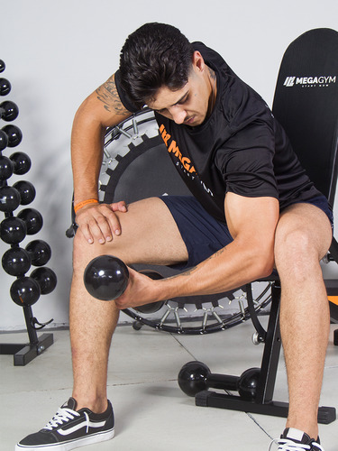 Par De Halter Bola Emborrachado 2kg P/treino E Fisioterapia