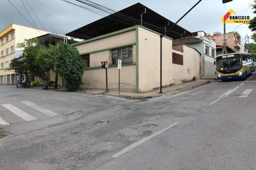 Imagem 1 de 3 de Casa À Venda, 3 Quartos, 1 Vaga, Santa Clara - Divinópolis/mg - 31643