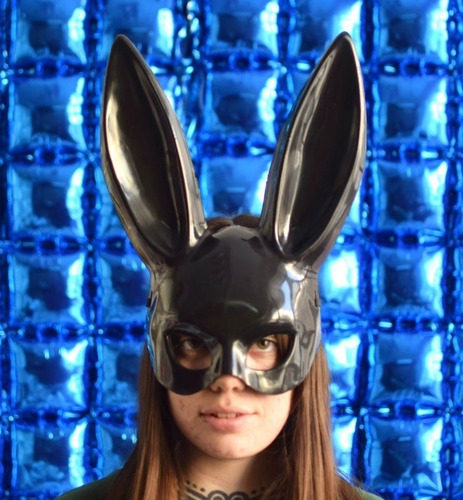 Imagen 2 de 3 de Mascara Conejo Sexy Bunny Ariana Grande Halloween Plastico