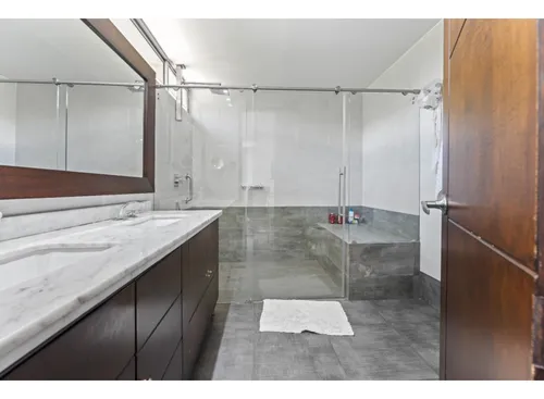452m2 Casa En El Poblado