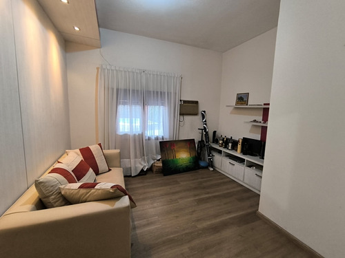 Alto Alberdi - Casa En Venta - 5 Dormitorios