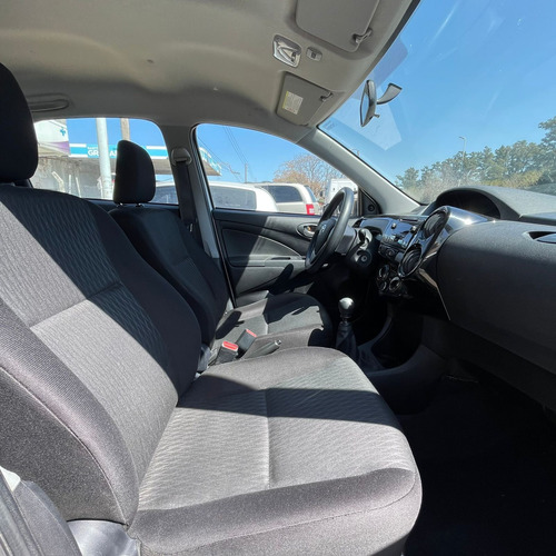 Toyota Etios 1.5 X