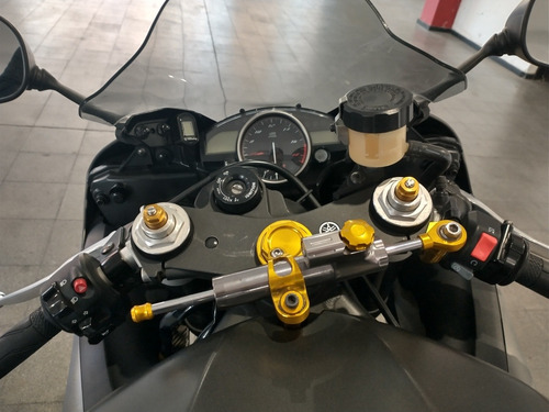 Yamaha R6