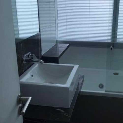 Depto En Venta 3 Amb Complejo Al Rio Vte Lopez