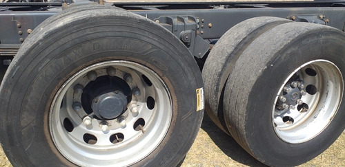 Imagem 15 de 15 de Volvo Vm 270