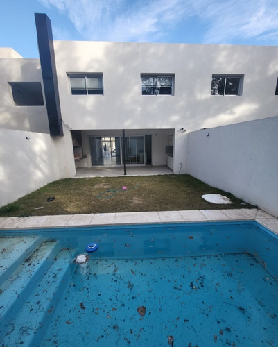 Imagen 2 de 28 de Claros Del Bosque / Village, Duplex De 3 Dormitorios, Escritorio, Pileta, Asador