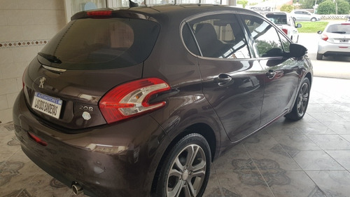 Peugeot 208 1.6 Feline 2013