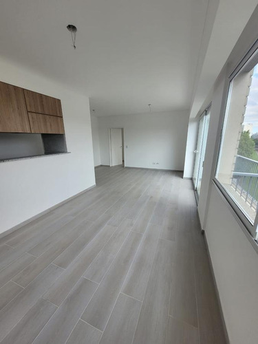 Imagen 15 de 25 de Departamento 2 Ambientes En Venta - Olivos