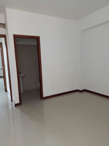 Imagen 7 de 9 de Jorge Febres Vende Apartamento En La Trigaleña (pla-1160)