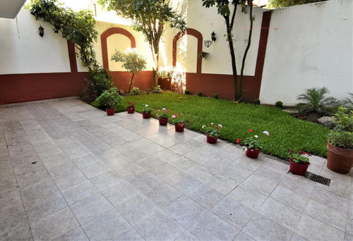 Imagen 2 de 24 de Departamento 4 Ambientes Con Patio Y Jardin En Villa Devoto