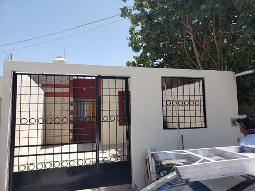 Imagen 2 de 9 de Casa Sola En Venta Loma Real Ii