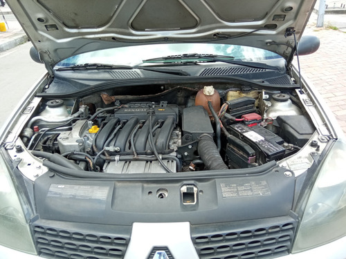 Imagen 15 de 16 de Renault Symbol 1.6 Expression