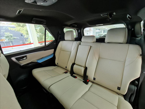 Toyota SW4 2.8 Tdi Srx Diamond 7l 4x4 Aut. 5p